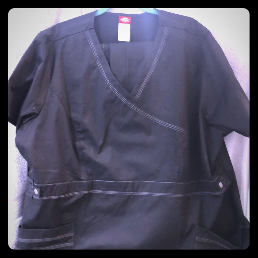 Plus size scrub set NWT